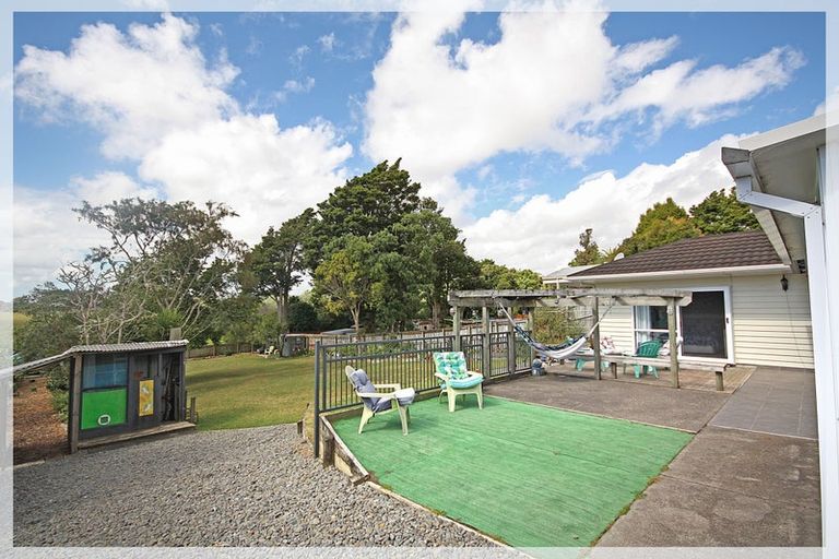 Photo of property in 54 Kawiu Road, Levin, 5510