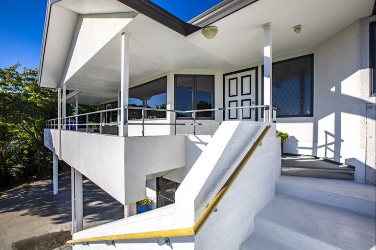 Photo of property in 37 Hetley Crescent, Taradale, Napier, 4112