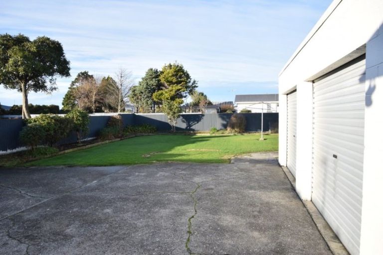 Photo of property in 17 Regent Street, Newfield, Invercargill, 9812