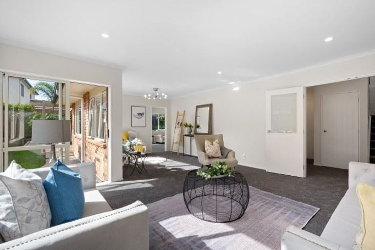 Photo of property in 3 Banshire Close, Flat Bush, Auckland, 2016