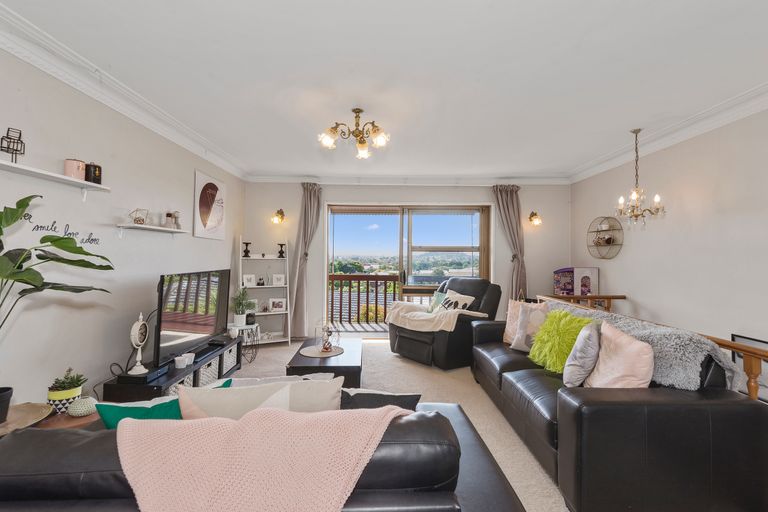 Photo of property in 1/44 Marriott Road, Pakuranga, Auckland, 2010