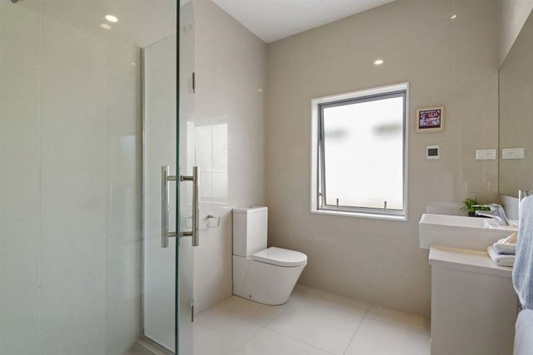 Photo of property in 95 Bayside Drive, Browns Bay, Auckland, 0630