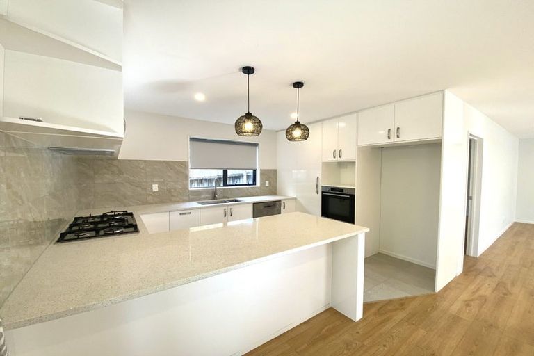 Photo of property in 39b Cutler Street, New Lynn, Auckland, 0600