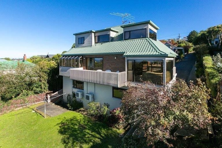 Photo of property in 6a Hart Street, Belleknowes, Dunedin, 9011