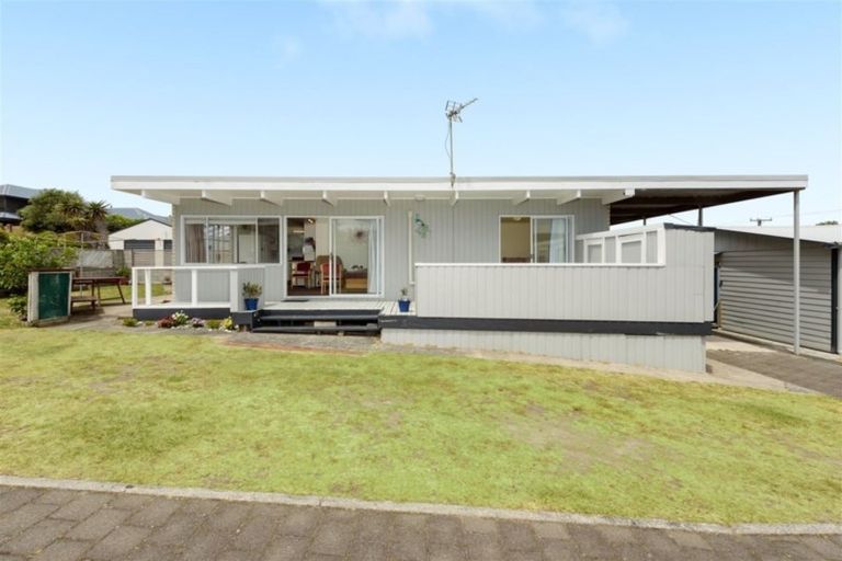 Photo of property in 335 Oceanbeach Road, Mount Maunganui, 3116