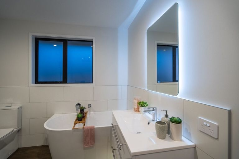 Photo of property in 239 Rangiuru Road, Otaki, 5512