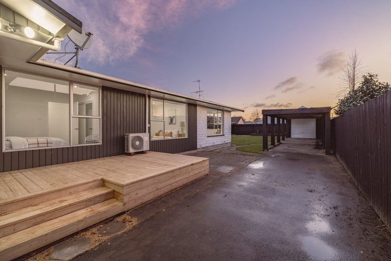 Photo of property in 3 Banks Place, Rangiora, 7400