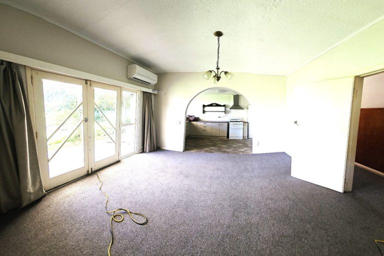 Photo of property in 14 Palm Grove, Berhampore, Wellington, 6023