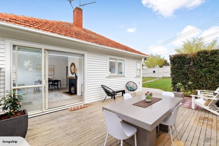 Photo of property in 21 Pukerangi Crescent, Ellerslie, Auckland, 1051