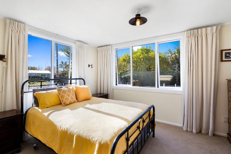 Photo of property in 6 Dolbel Street, Taradale, Napier, 4112