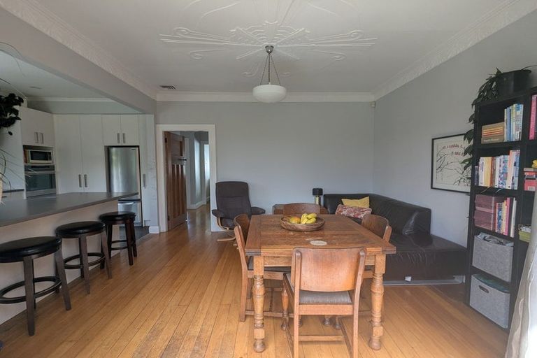 Photo of property in 80a Lyall Parade, Lyall Bay, Wellington, 6022