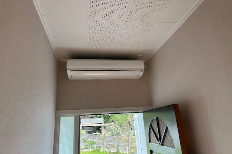 Photo of property in 1/27 Gazelle Avenue, Beach Haven, Auckland, 0626