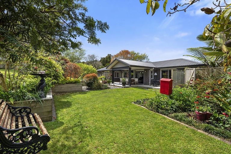 Photo of property in 572 Carrington Road, Hurworth, New Plymouth, 4371