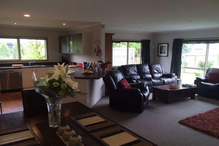 Photo of property in 18 Lincoln Road, Carterton, 5713