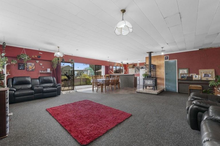 Photo of property in 86 Victoria Street, Kaponga, Hawera, 4679