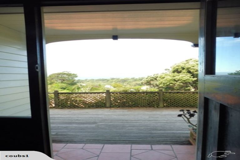 Photo of property in 39 Northland Road, Northland, Wellington, 6012