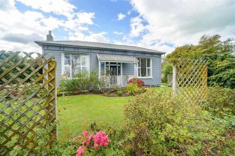 Photo of property in 30 Signal Street, Marton, 4710