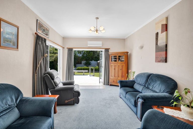 Photo of property in 53 Domett Street, Opunake, 4616