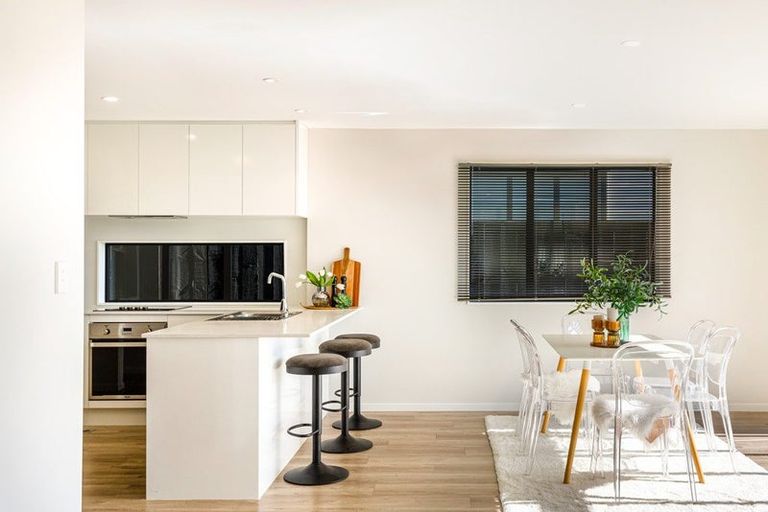 Photo of property in 9 Irving Place, Hobsonville, Auckland, 0616