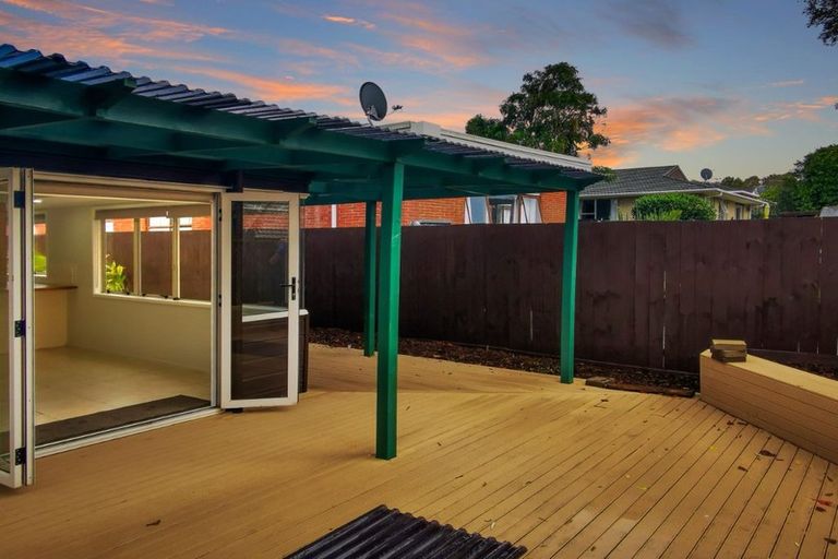 Photo of property in 38 Luton Avenue, Sunnyhills, Auckland, 2010