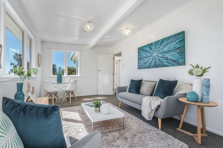 Photo of property in 11a Gemini Place, Beach Haven, Auckland, 0626