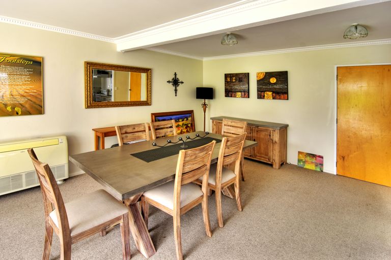 Photo of property in 43 Oak Street, Masterton, 5810