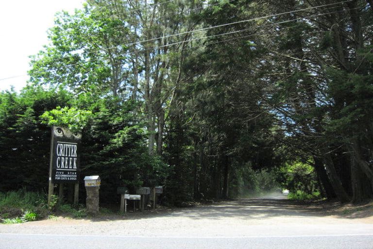 Photo of property in 1367 Coatesville-riverhead Highway, Kumeu, 0892