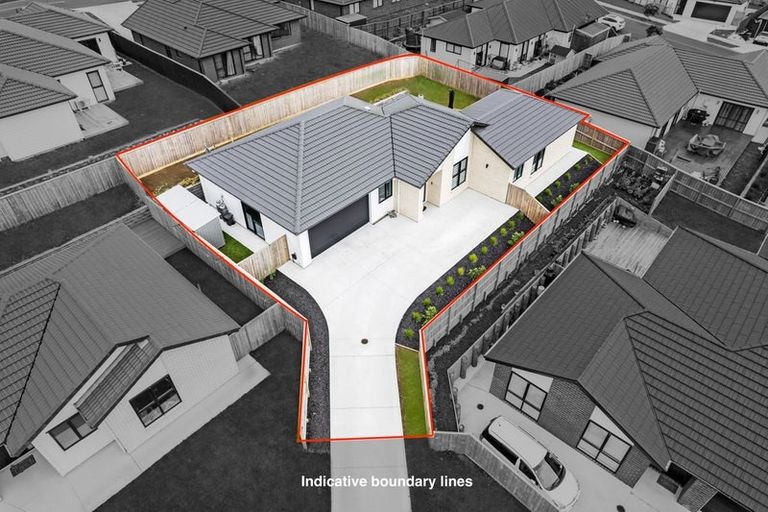 Photo of property in 12 Dolcetto Place, Pokeno, 2402