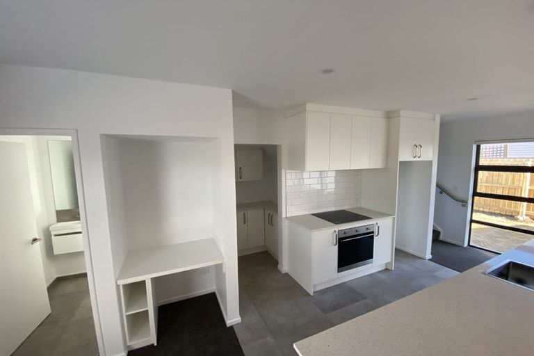 Photo of property in 3/242 Edgeware Road, Edgeware, Christchurch, 8013