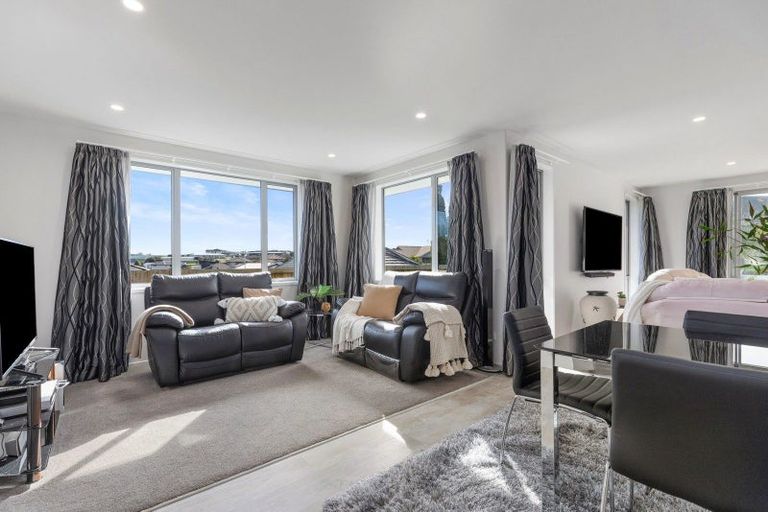 Photo of property in 9 Puhirake Crescent, Pyes Pa, Tauranga, 3112