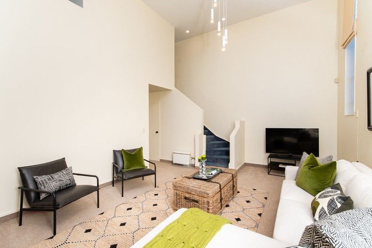 Photo of property in 6b Elizabeth Road, Bluff Hill, Napier, 4110