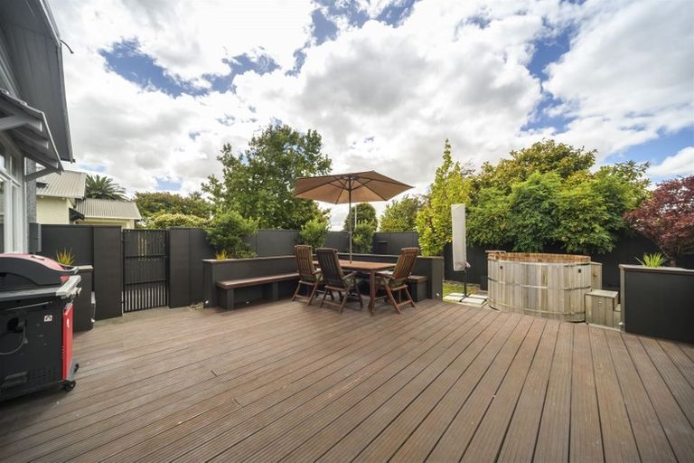 Photo of property in 44 Roy Street, Palmerston North, 4410