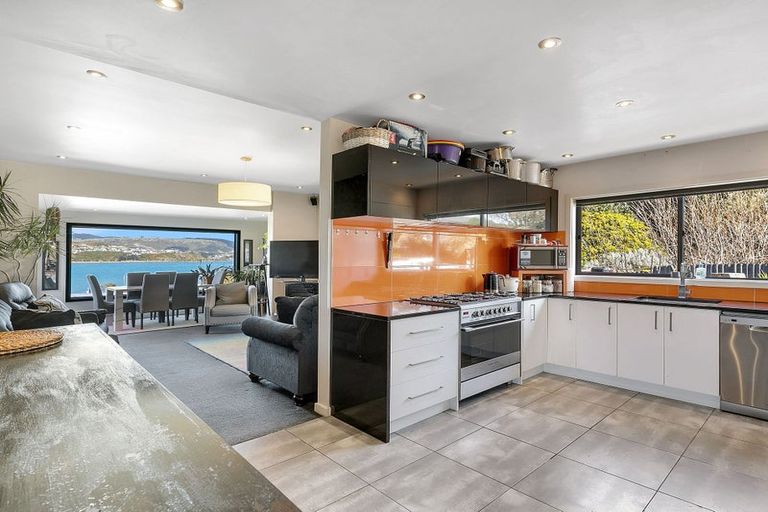 Photo of property in 14 Kahutea Terrace, Titahi Bay, Porirua, 5022