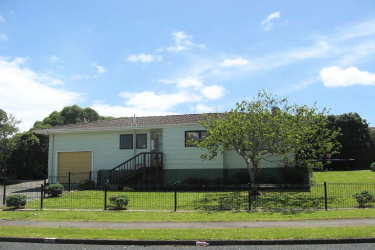 Photo of property in 20 Maplesden Drive, Clendon Park, Auckland, 2103