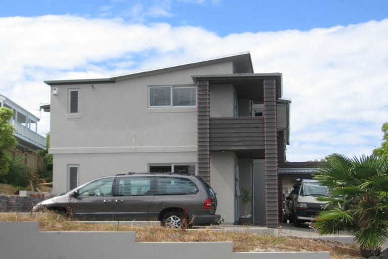 Photo of property in 11 Gulf View Road, Murrays Bay, Auckland, 0630