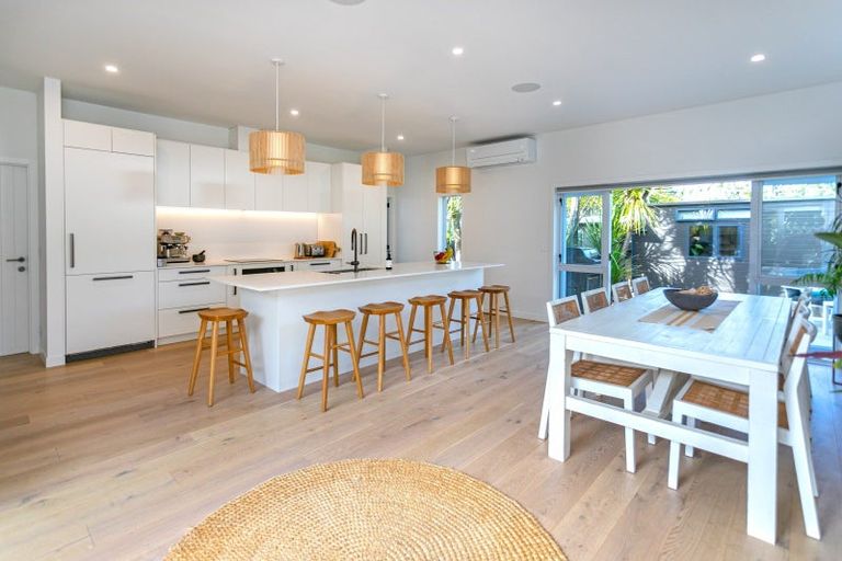 Photo of property in 163 Ocean Beach Road, Tairua, 3508