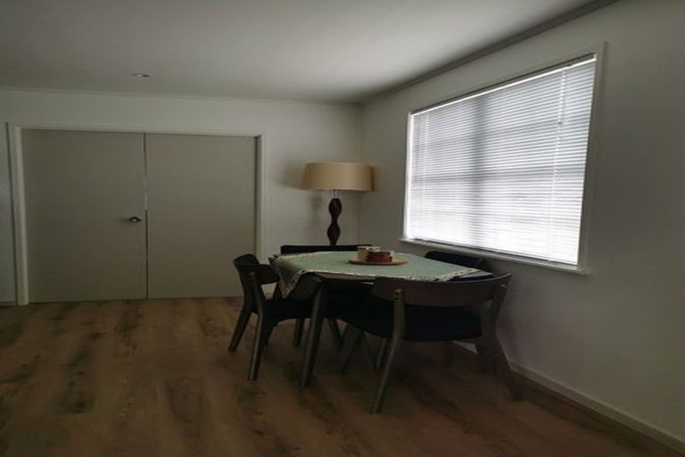 Photo of property in 28 Vandeleur Avenue, Birkdale, Auckland, 0626