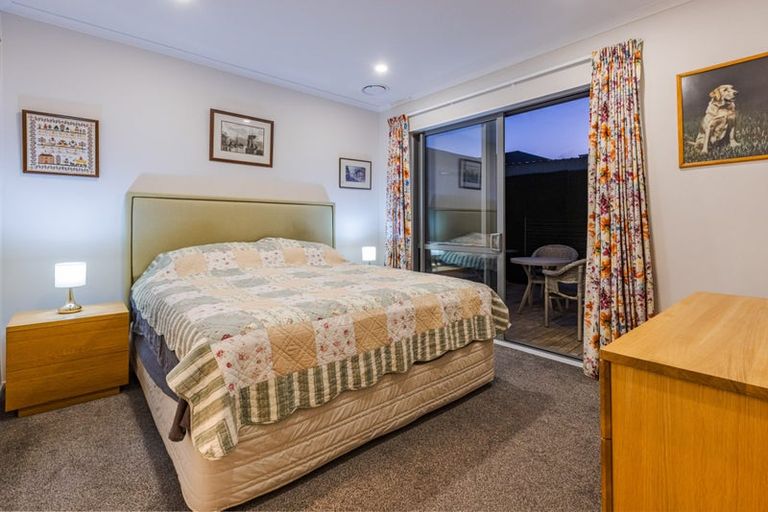 Photo of property in 11 Rainsford Road, Pukekohe, 2120