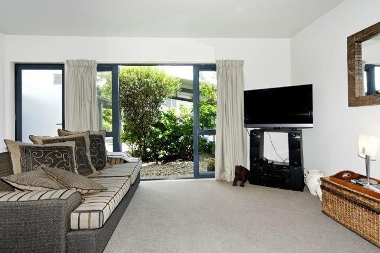 Photo of property in 19/8 Soljak Place, Mount Albert, Auckland, 1025