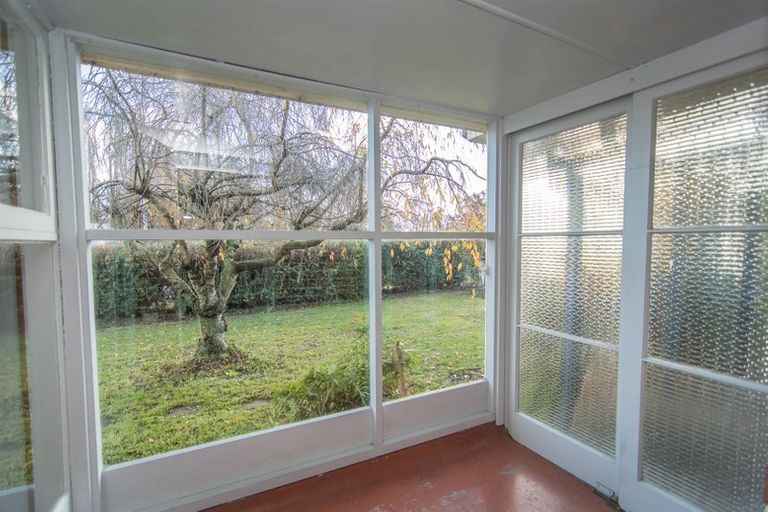 Photo of property in 2 North Street, Winchester, 7985