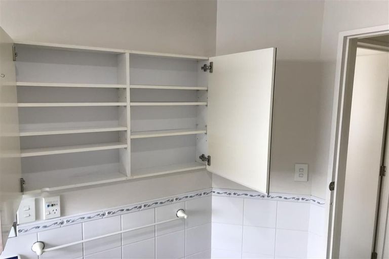 Photo of property in 14 Coleman Terrace, Hospital Hill, Napier, 4110