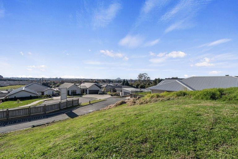 Photo of property in 33 Pinkerton Place, Ohauiti, Tauranga, 3112