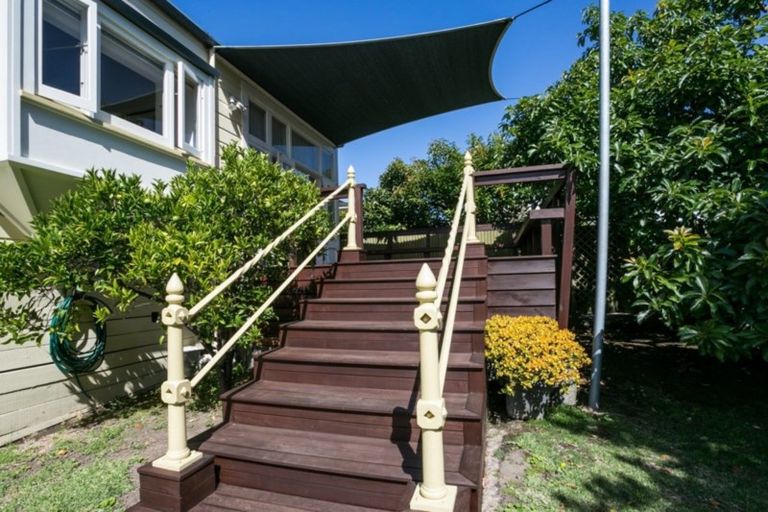 Photo of property in 31 Cameron Road, Bluff Hill, Napier, 4110