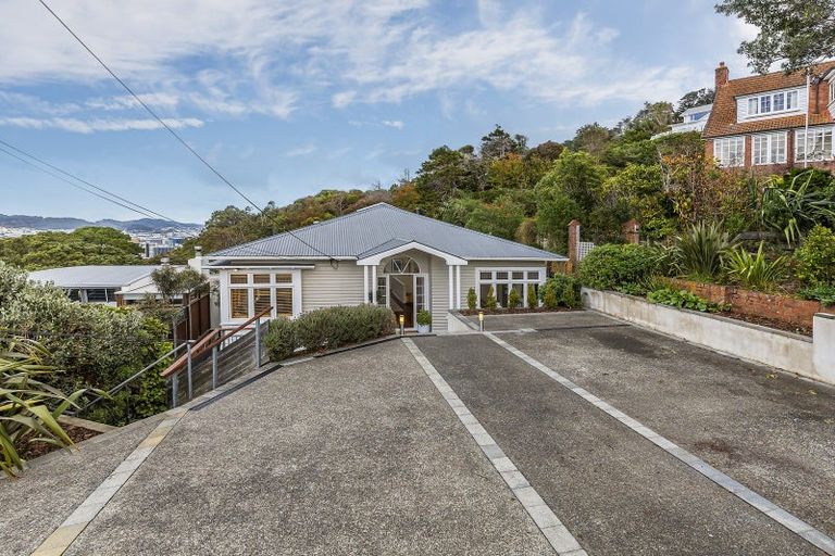 Photo of property in 11 Wade Street, Wadestown, Wellington, 6012