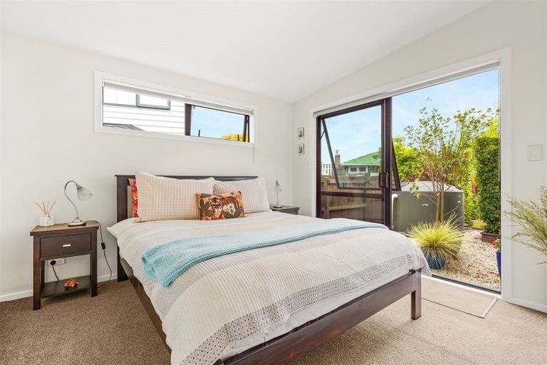 Photo of property in 16a Wharf Road, Te Atatu Peninsula, Auckland, 0610