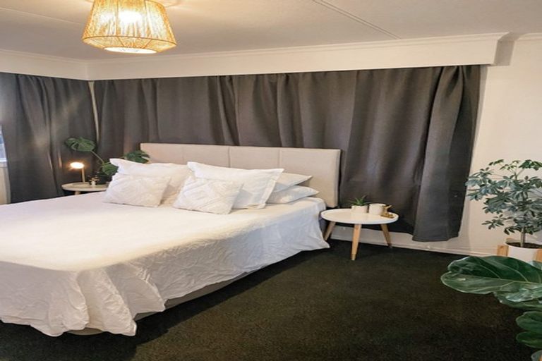 Photo of property in 10 Lydford Place, Spotswood, New Plymouth, 4310