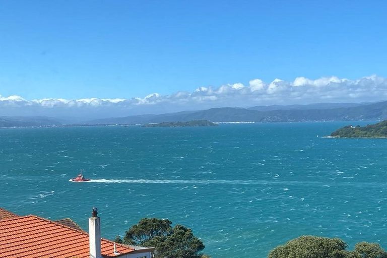 Photo of property in Grafon Court Flats, 5/53 Grafton Road, Roseneath, Wellington, 6011