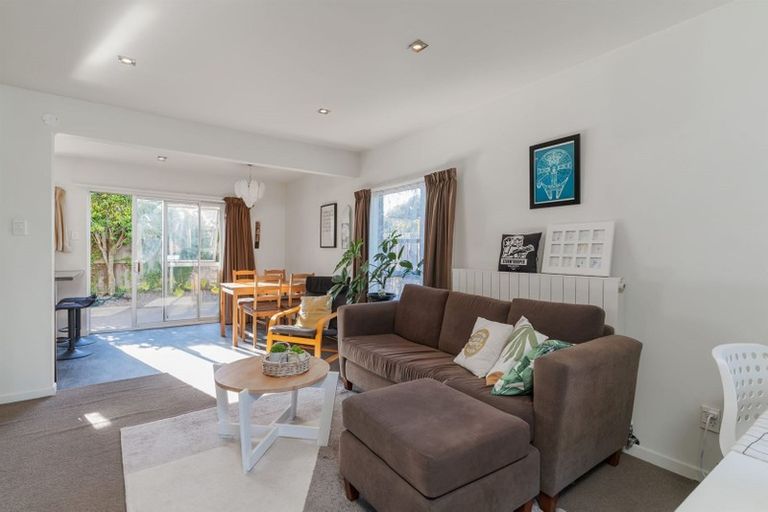 Photo of property in 2/106 Barrington Street, Somerfield, Christchurch, 8024