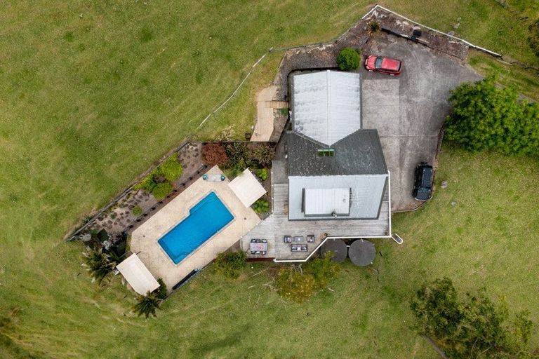 Photo of property in 585 Inland Road, Helensville, 0875