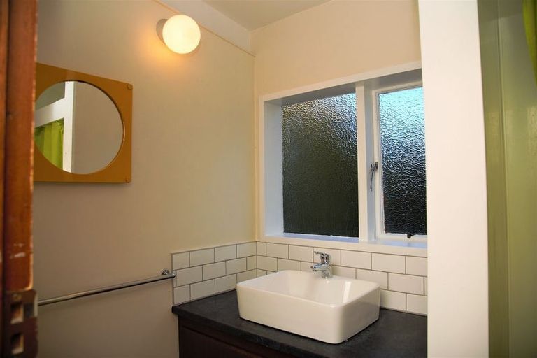 Photo of property in 2/106 Cargill Street, Dunedin Central, Dunedin, 9016